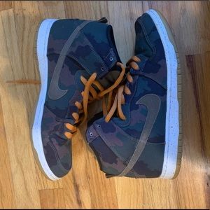 Nike Dunk SB 510 camo